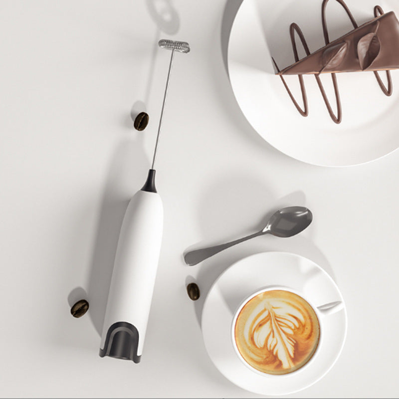 Hand-held milk frother for perfect foam