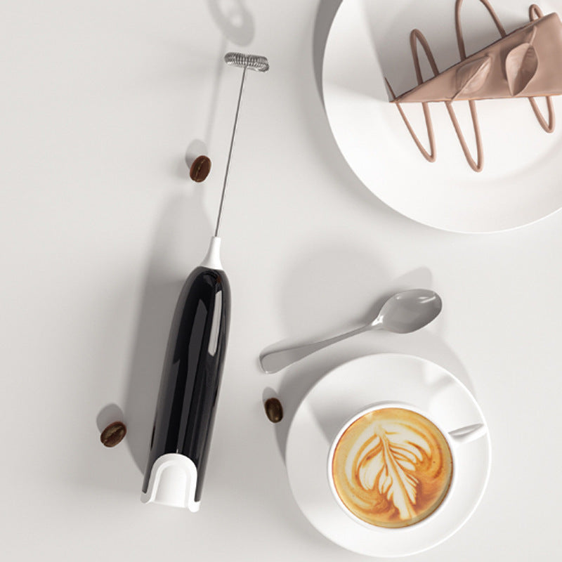 Hand-held milk frother for perfect foam